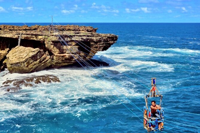 2 days Yogyakarta tour (Borobudur, Prambanan, Jomblang cave, Timang beach) - Jomblang cave: vertical rope entry is the real test