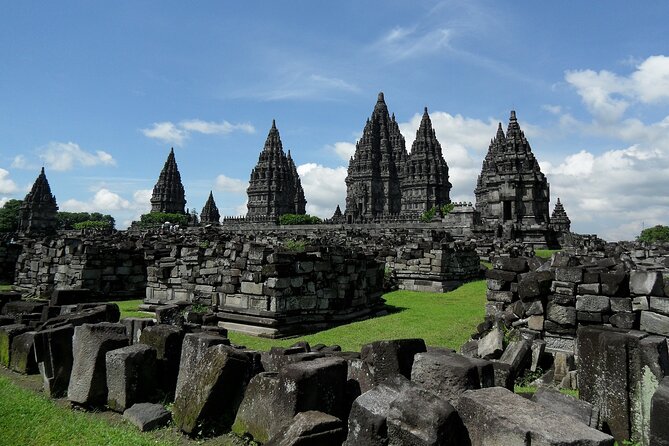 Borobudur and Prambanan Temples Shared Guided Tour With Transfer - Timing, transfers, and how to plan for a full day