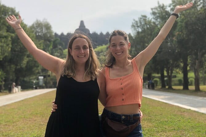 Borobudur Full Climb Up Access and Selogriyo Rice Terrace Tour - Your Borobudur Guide Moment: Reliefs, Buddha Statues, and the Story You’ll Understand