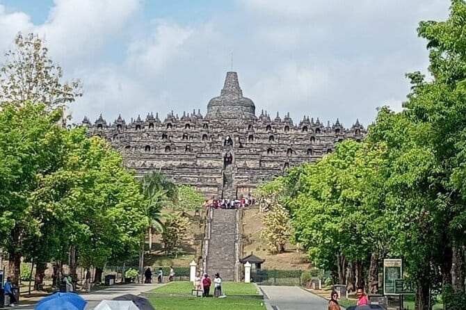 Borobudur, Prambanan, Bromo, & Ijen (Private car) - Ijen crater and blue fire: the reward, the hike, and the weather warning