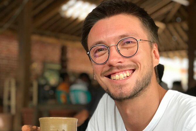 Borobudur: Village Tour with Pottery and Tofu Making - Meeting Point, Pace, and What to Bring for Hands-On Work