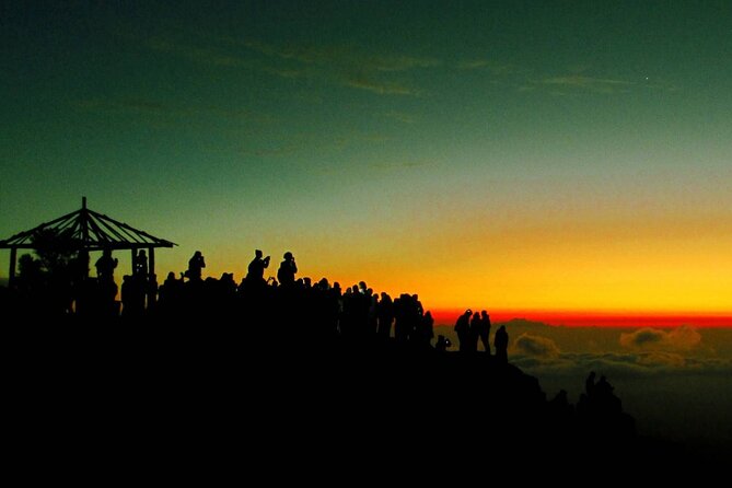 Dieng Plateau with Sikunir Sunrise Full-Day Tour - Sikidang Crater: sulfur steam, bubbling mud, and a moon-like feel