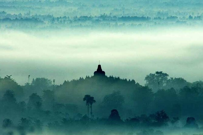 From Yogyakarta: Borobudur &Prambanan-Bromo-Waterfall-Ijen 6 Days - Day 5: Bromo sunrise plus the jeep ride into the caldera