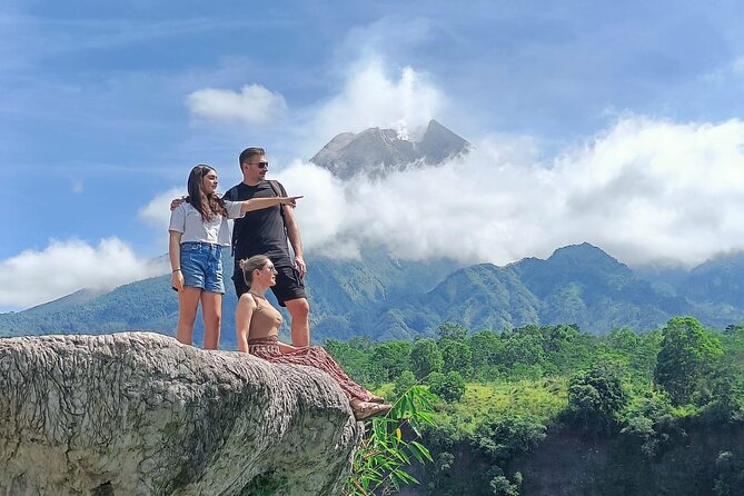 From Yogyakarta: Mount Bromo Sunrise and ijen crater Blue Fire - 3 Days - Driving, Guides, and the Private-Group Advantage