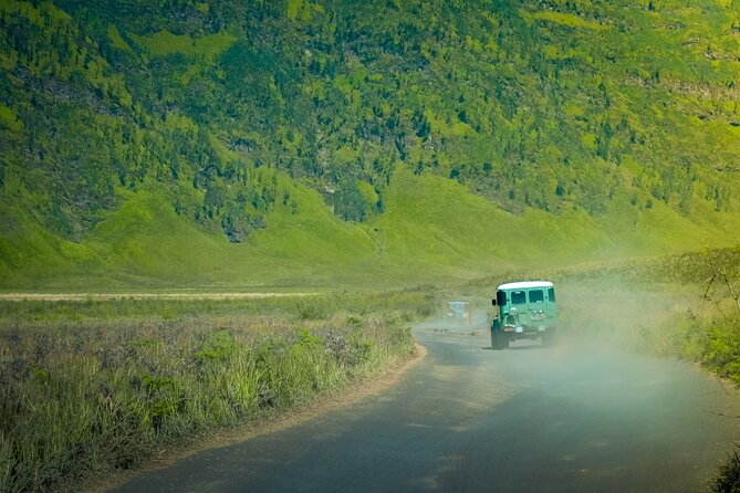 From Yogyakarta: Tumpak Sewu Bromo and Ijen with Bali Drop-off - Day 4 Ijen midnight start and the blue flames hike: gear + guidance are the whole plan