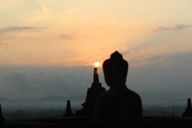 Hill's Sunrise and Temples Tour from Yogyakarta - The Barede Hill Sunrise Viewpoint: A Second Chance at Distant Borobudur