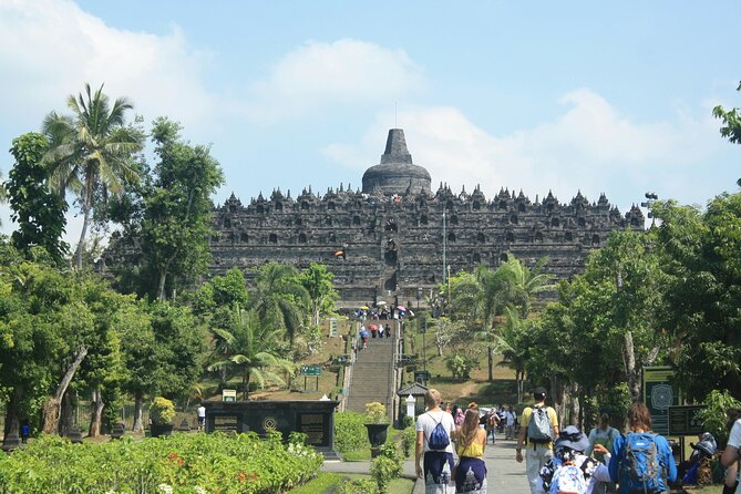 Merapi Jeep Sunrise, Borobudur Climb Up, Prambanan Temple Tour - Should you book this tour?