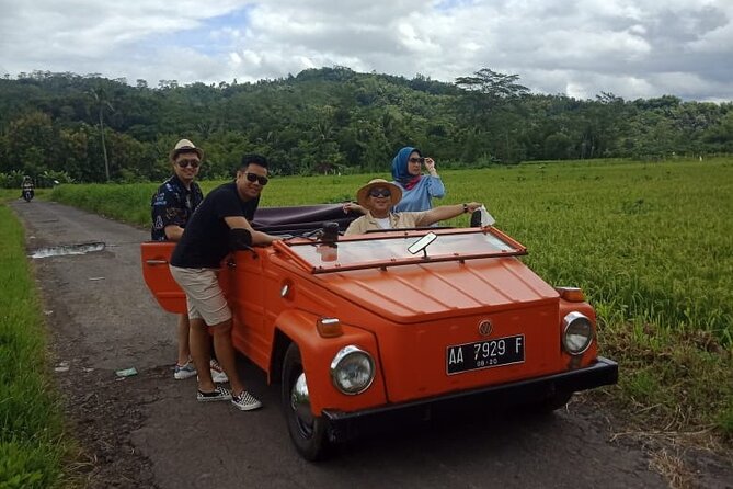 Private Borobudur Village Trip By Volkswagen Safari - Nglipoh pottery village: watch, practice, then see the real firing process