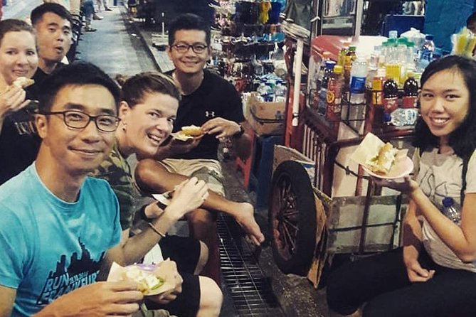Small-Group Walking and Food Tour by Night in Yogyakarta - Malioboro at night: coffee and quick bites while the city hums