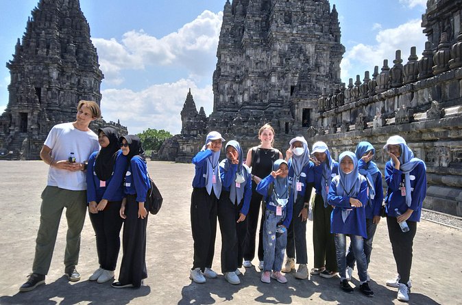Yogyakarta: Borobudur Sunrise and Prambanan Temple Private Tour - Comfort and local guidance: the real value is in the in-between time