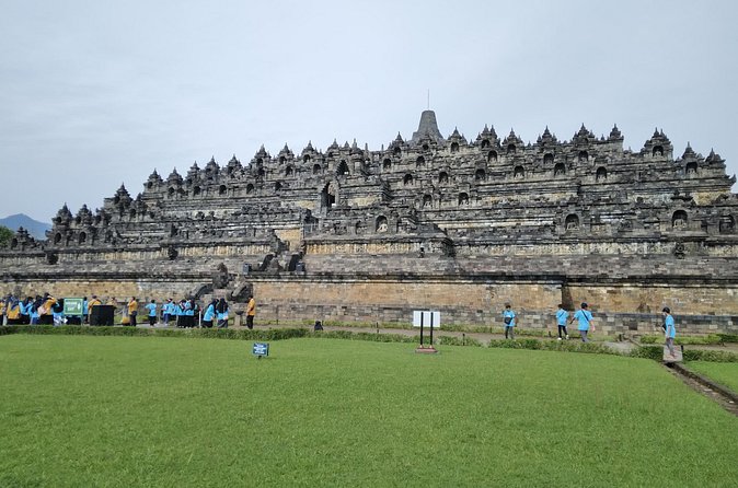 Yogyakarta: Borobudur Sunrise and Prambanan Temple Private Tour - The Yogyakarta region stop: what to expect from the “in-between” time