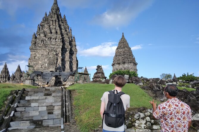 Yogyakarta: Borobudur Top Access & Prambanan Temple Private Tour - Starting early in Yogyakarta: how the day is paced