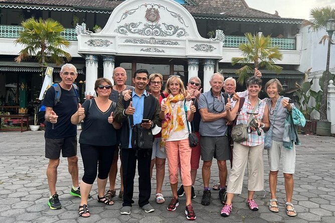 Yogyakarta: Borobudur Top Access & Prambanan Temple Private Tour - Time on the road: comfort, small stops, and avoiding the rush