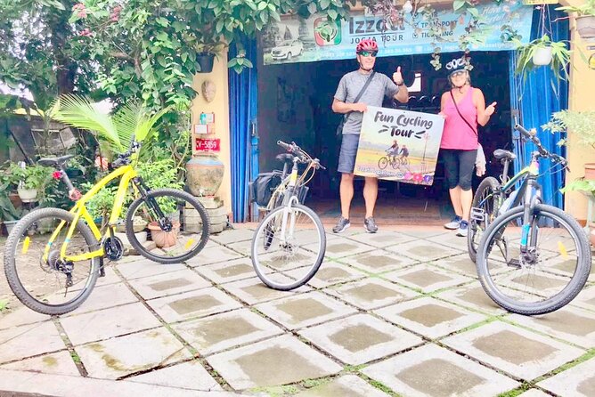 Yogyakarta Cycling Tour Around the Villages and Fish Farm - What’s included for food and hydration (and what to bring)