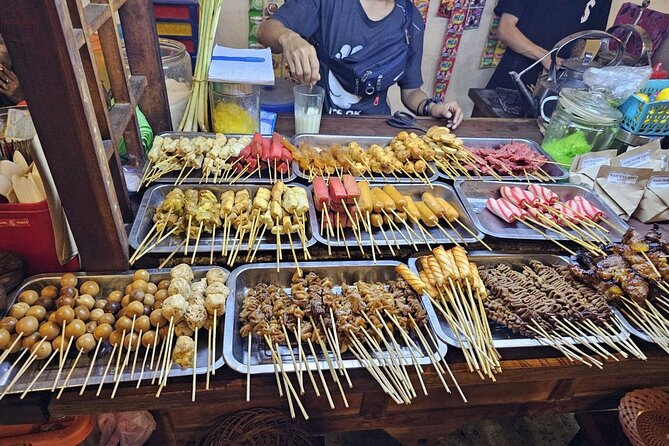 Yogyakarta Historical and Food Tour - Alun Alun Utara plus a becak ride: dinner choices and traditional drinks