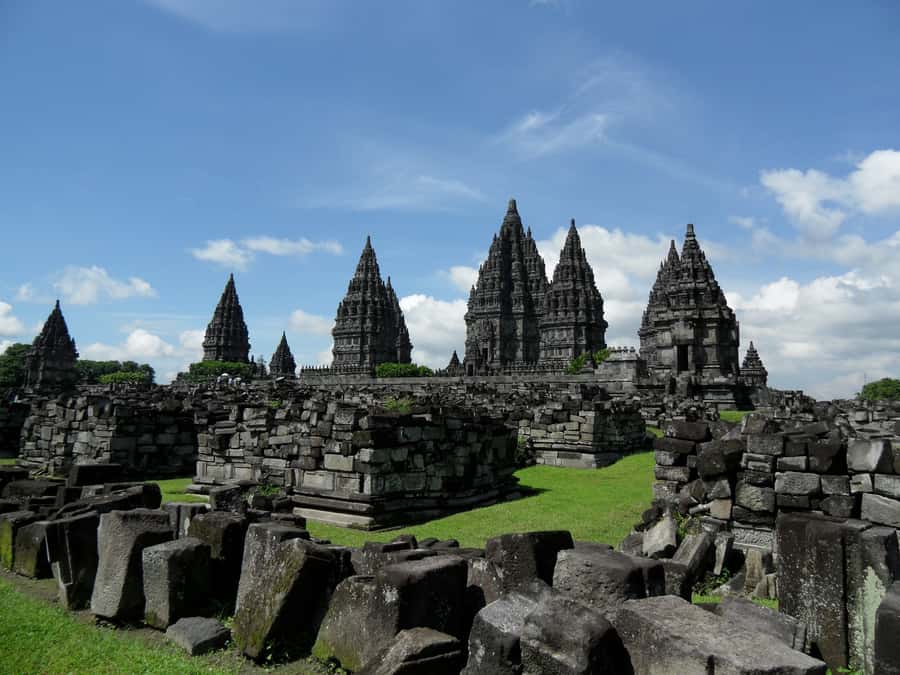 Yogyakarta: Prambanan Temple Entrance Ticket - Reliefs and myth stories you can actually spot